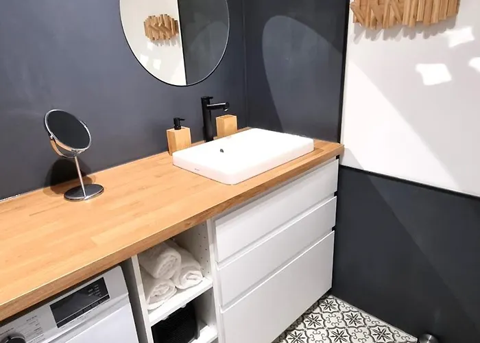 Le Honset Quartier Du Chateau *