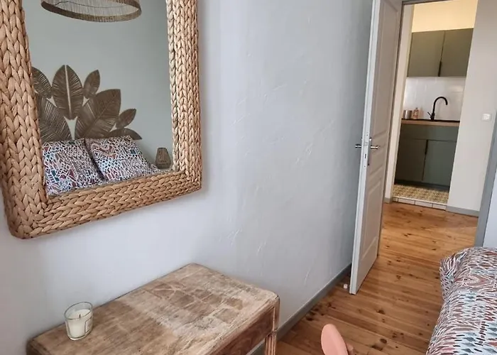 Lägenhet Le Honset Quartier Du Chateau Pau